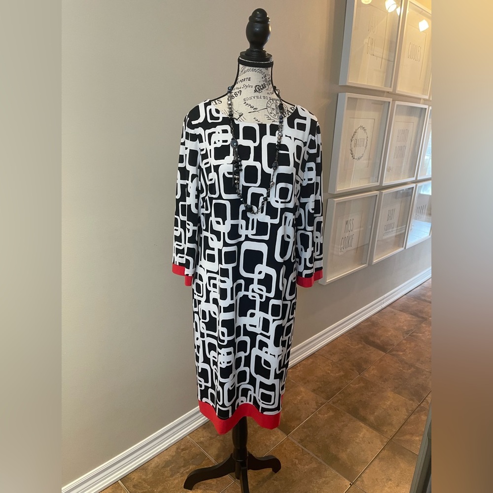 Mod-style Shift Dress